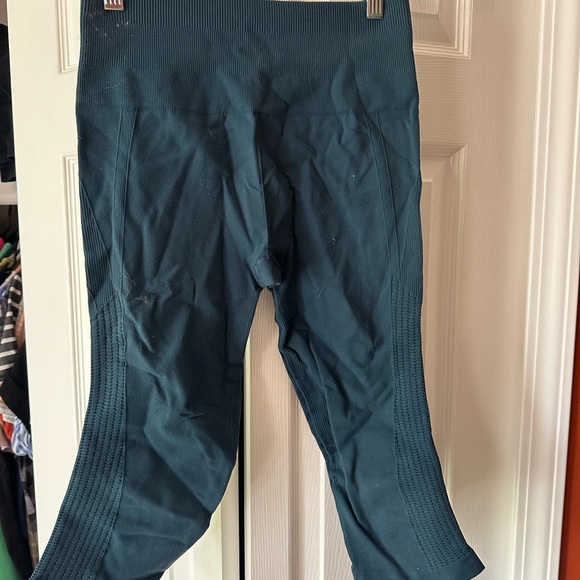 LULULEMON CROPPED LEGGINGS - Picture 3 of 4